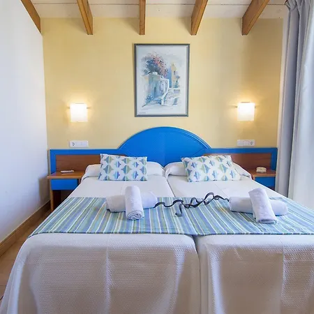 Amarillas Cala Santandria (Menorca)